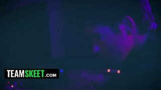 Cyberpunk Brooklyn Gray Cosplays a Futuristic Babe and Gets Creampied Hard
